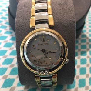 Preowned citizen women watch